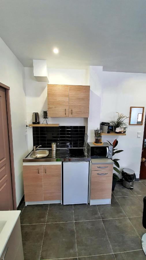 Suite Jacuzzi Privatif Plage Des Catalans Marselha Exterior foto